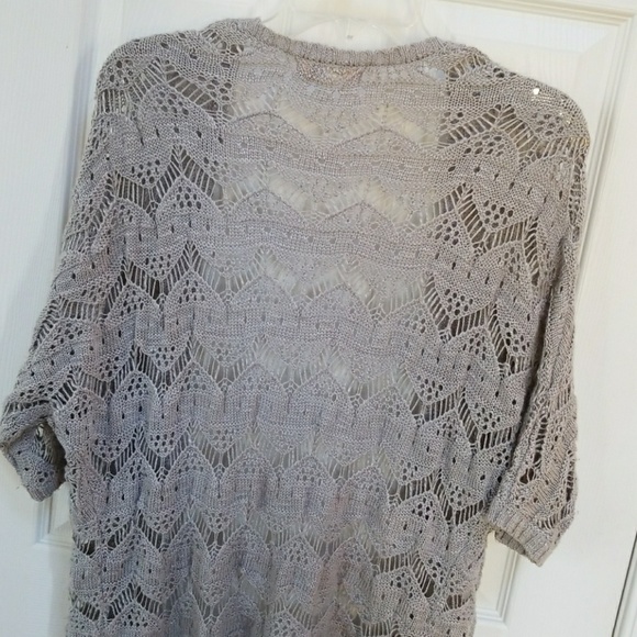 GRAY CARDIGAN 🐺 - Picture 5 of 5